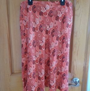 🌻3/$30 Silk New York and Co. skirt